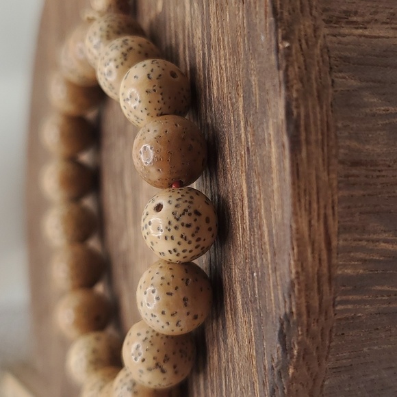 B2412 lotus seed beaded bracelet tan camel - Picture 2 of 2